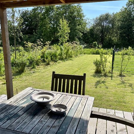 Vrijstaand Chalet Met Veel Buitenruimte En Veranda Vila Zuid-Scharwoude Exterior foto